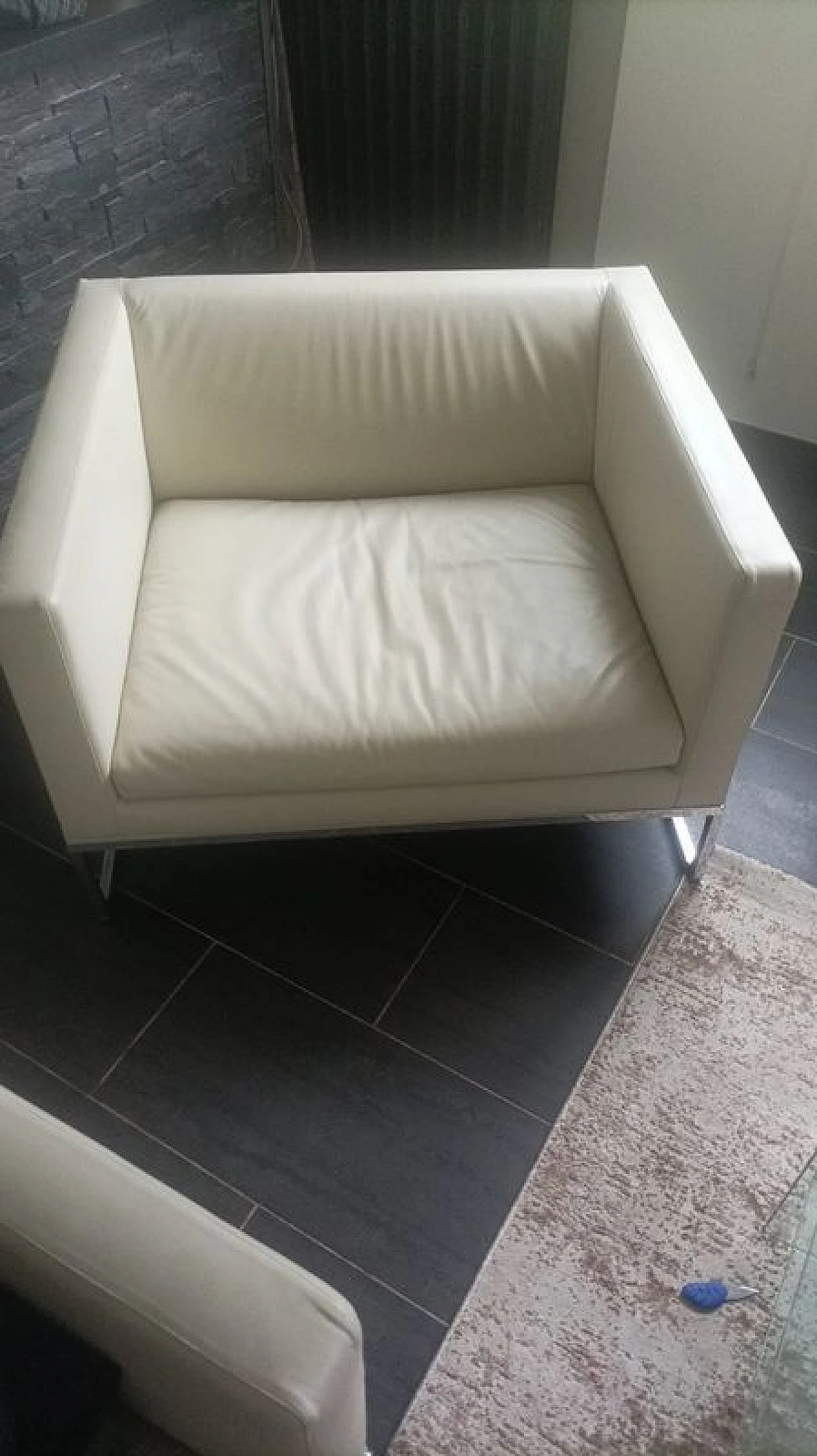 3 Poltrone Tight in pelle di Antonio Citterio per B&B Italia 2