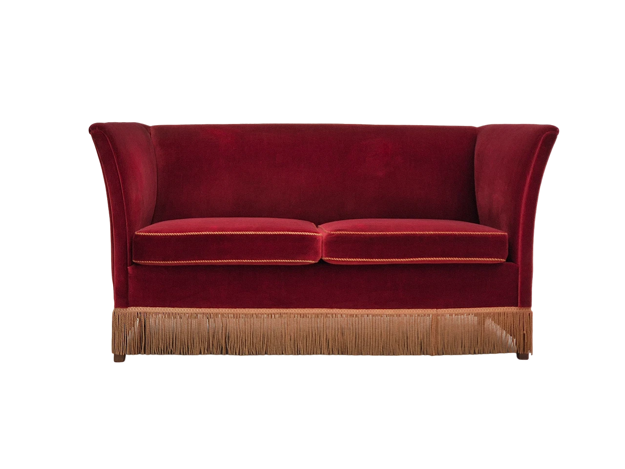 Divano danese a due posti in velluto rosso e frassino, anni '70 17