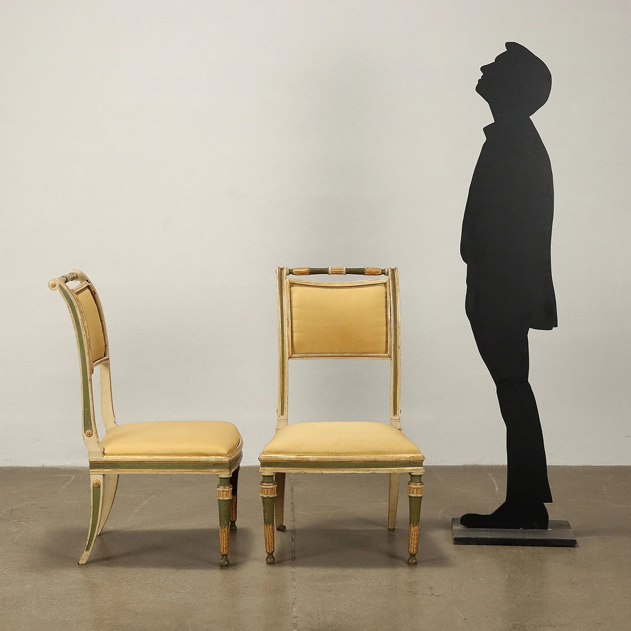 Coppia di sedie Impero in legno laccato e dorato, '800 2