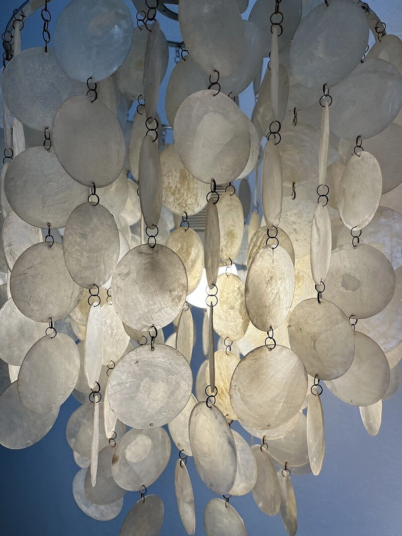 Coppia di lampadari in madreperla di Verner Panton, anni '60 13