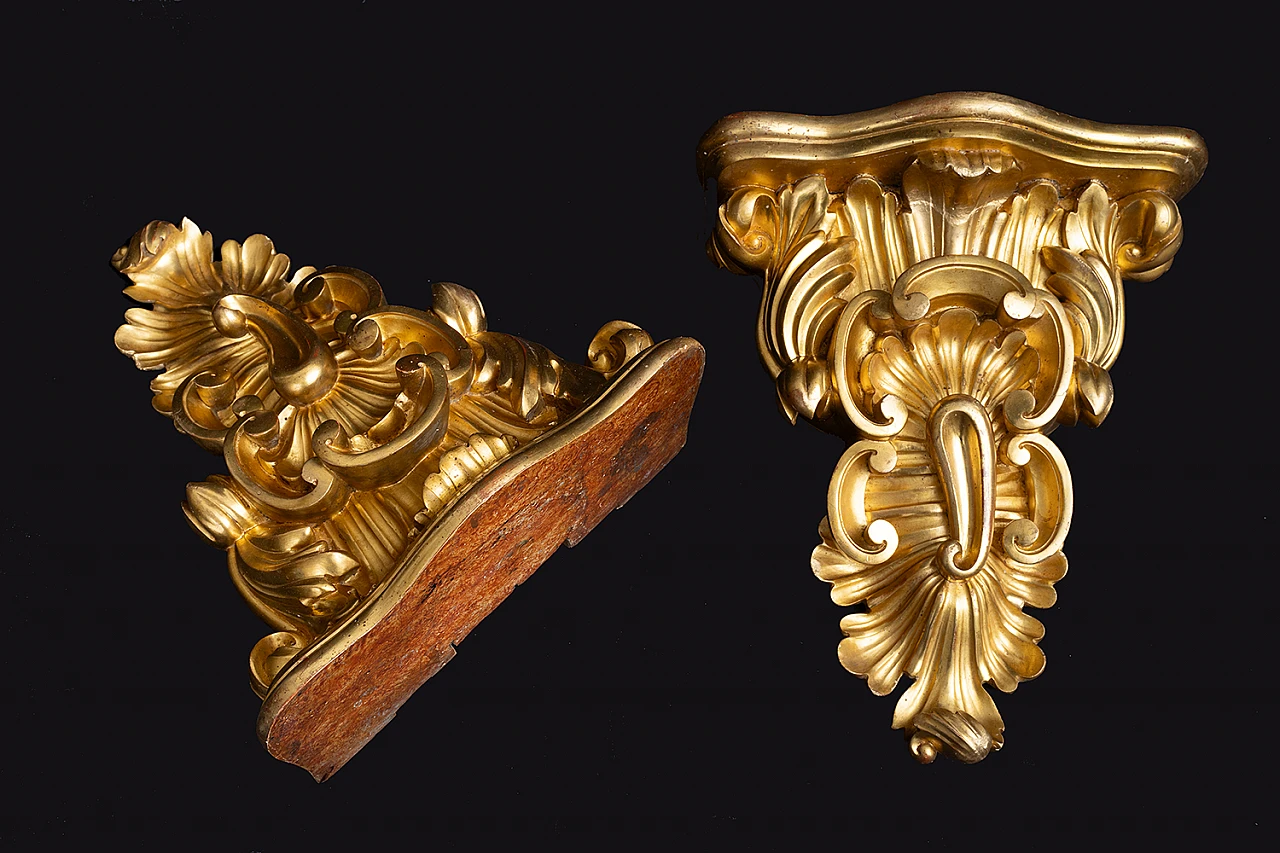 Coppia di mensole Luigi Filippo in legno dorato, '800 3
