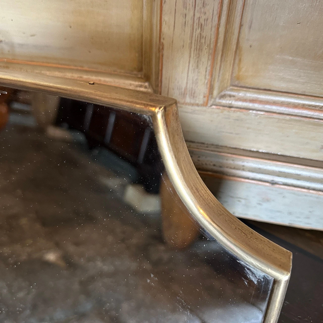 Specchio da parete in ottone massiccio nello stile di Ponti, anni '50 5