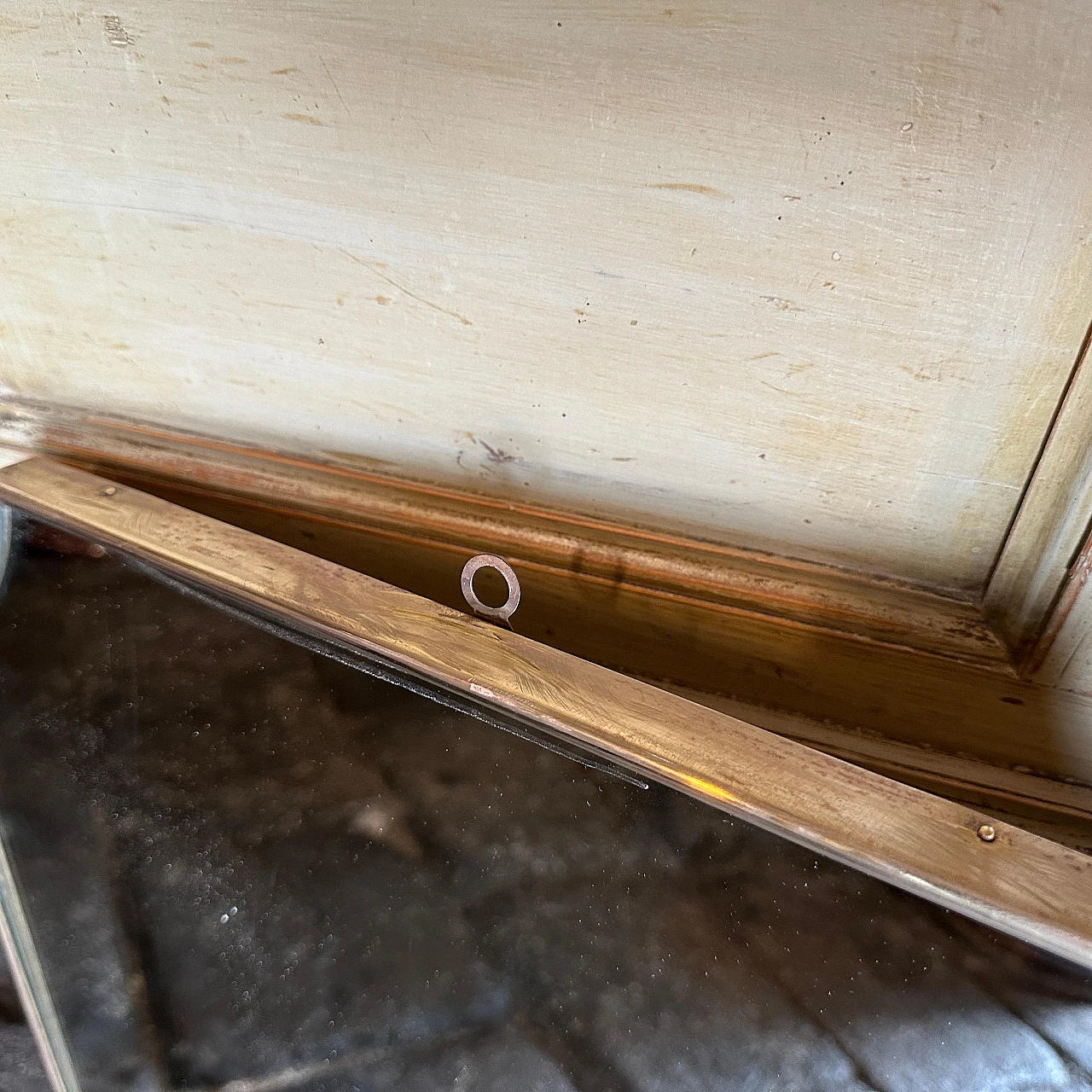 Specchio da parete in ottone massiccio nello stile di Ponti, anni '50 8