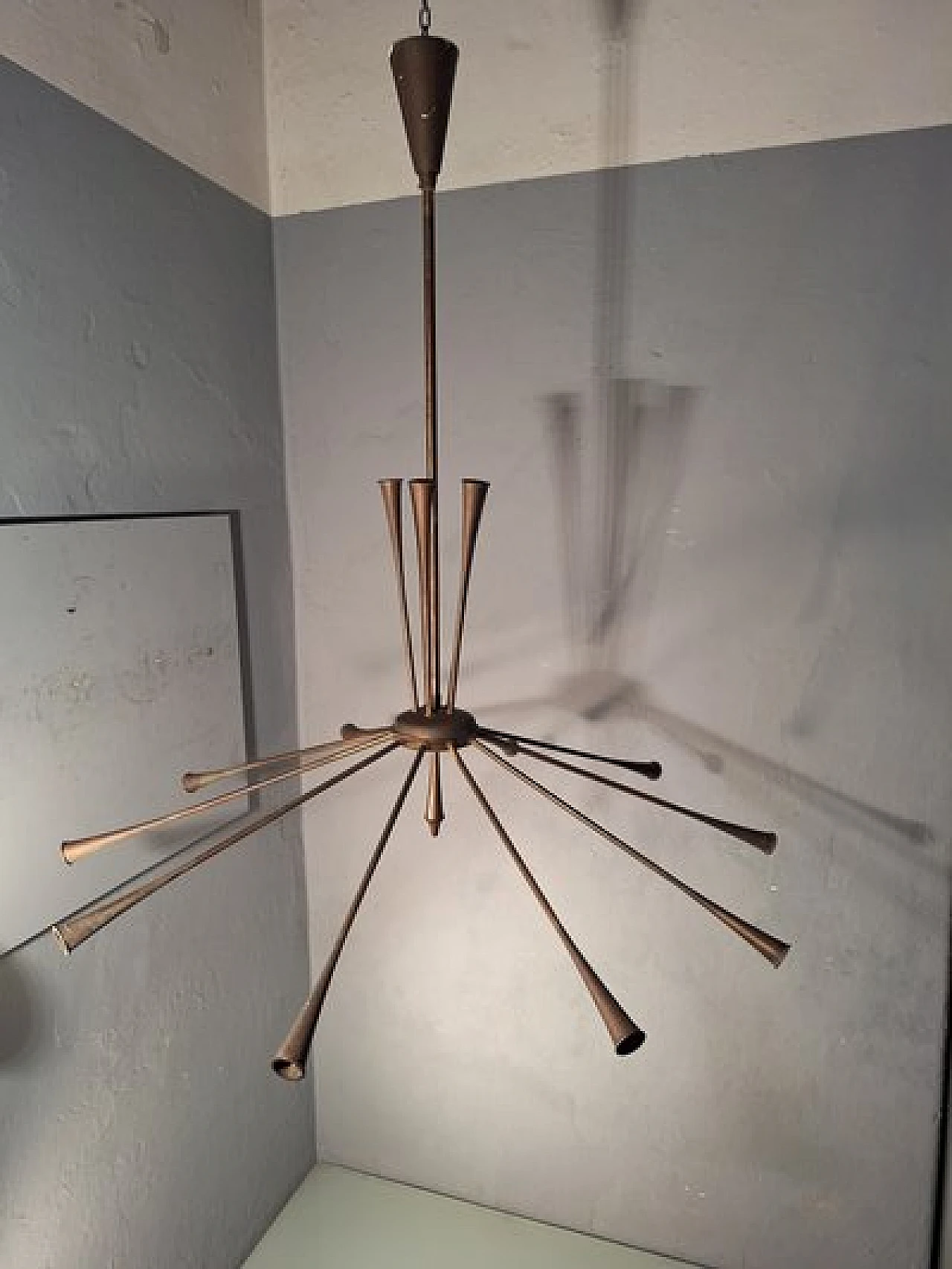 Sputnik brass chandelier by Oscar Torlasco by Lumi, 1960s 11