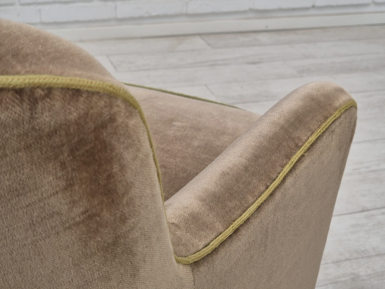 2-Seater Danish sofa in green velour & beech legs, 1960s 11