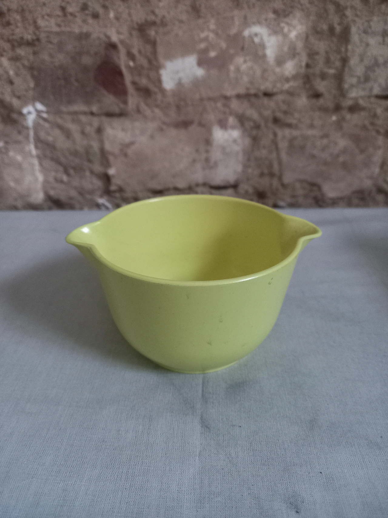 Plastic travel breakfast service, 1970s 2