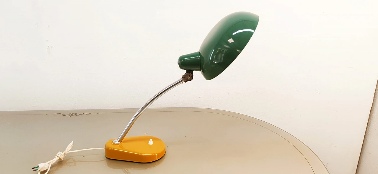 Lampada da scrivania in metallo giallo e verde laccato, anni '60 1