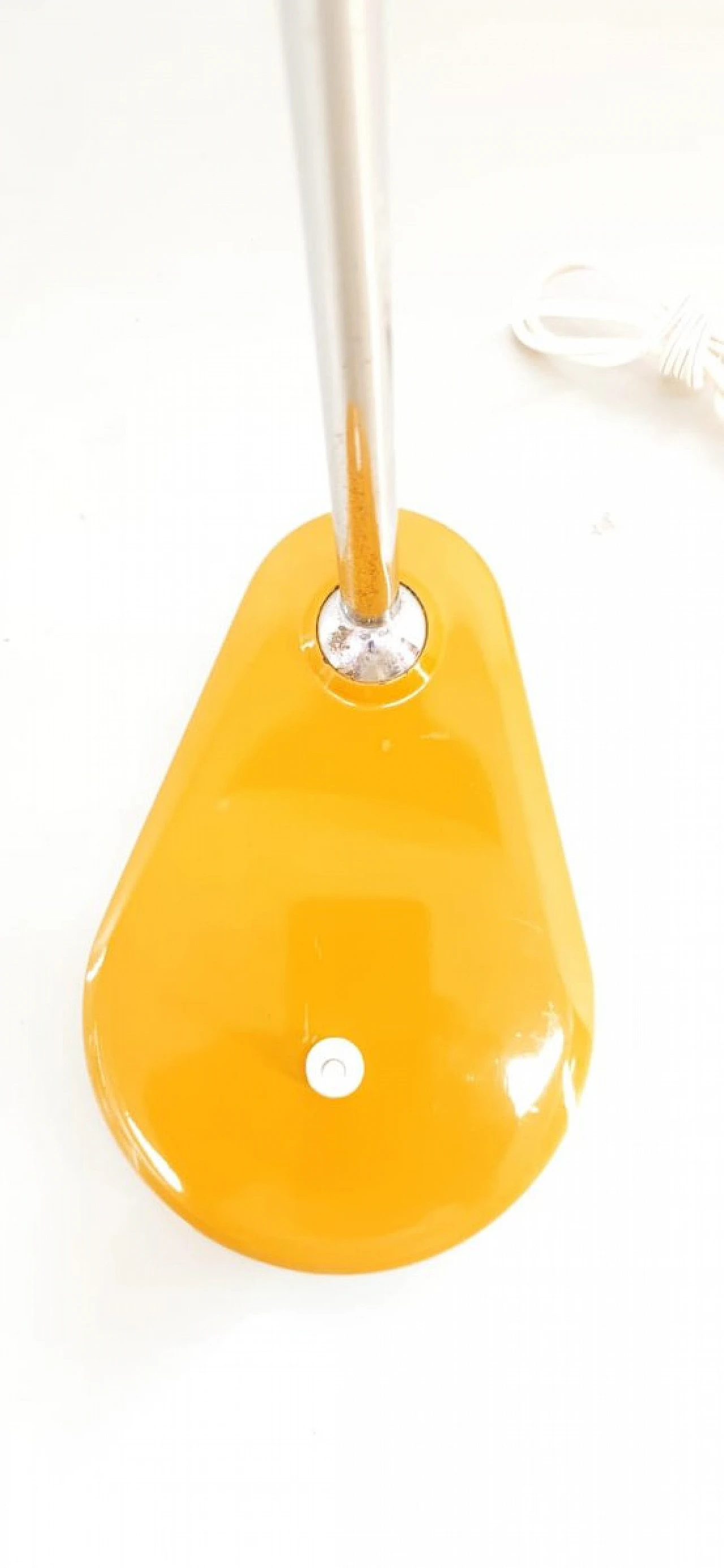 Lampada da scrivania in metallo giallo e verde laccato, anni '60 13