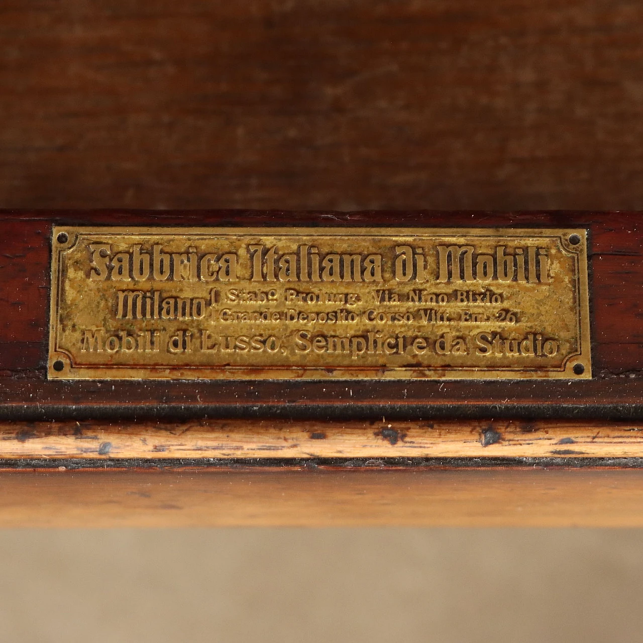 Credenza in mogano e ante in vetro di Fabbrica Italiana di Mobili 10