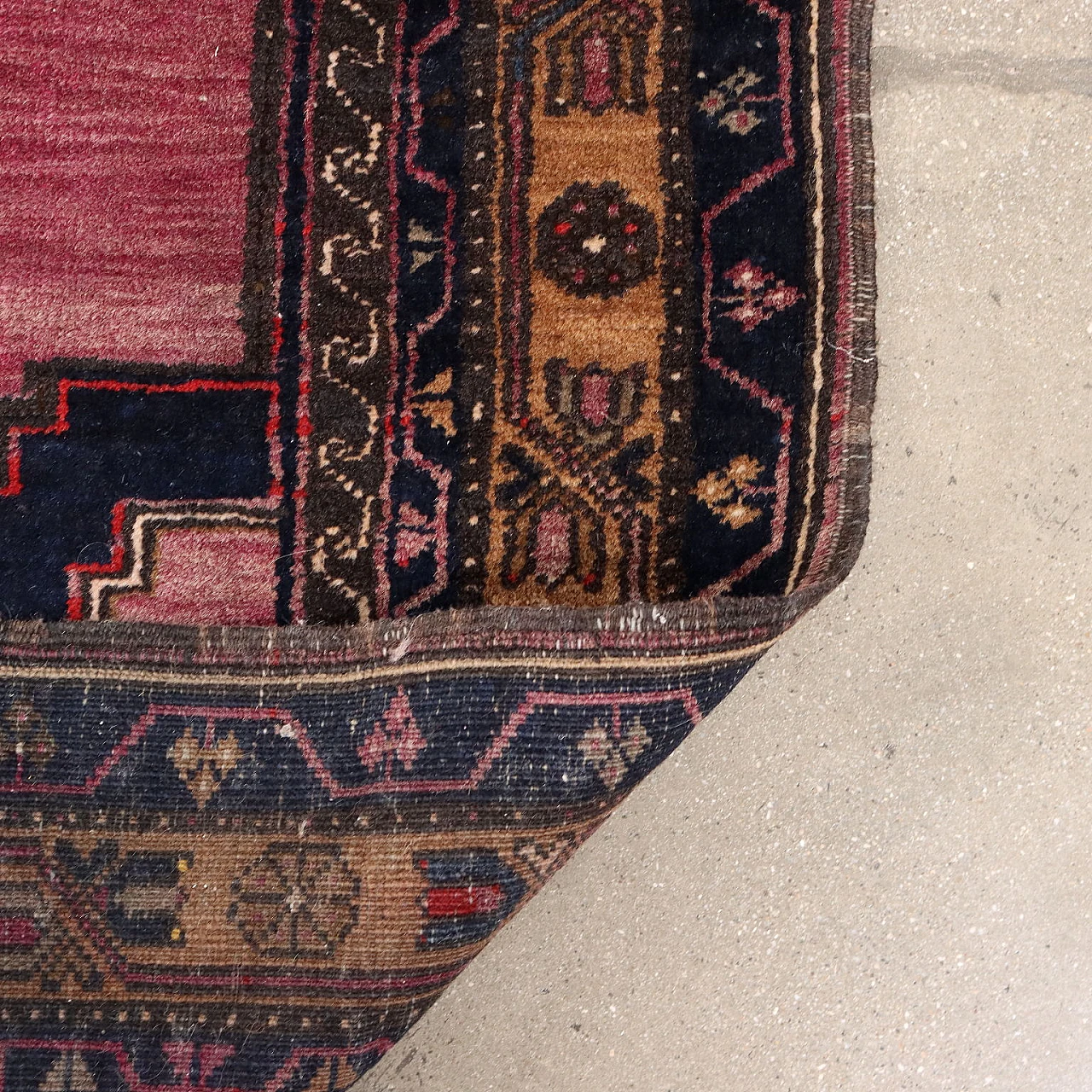 Darjazin wool rug 8