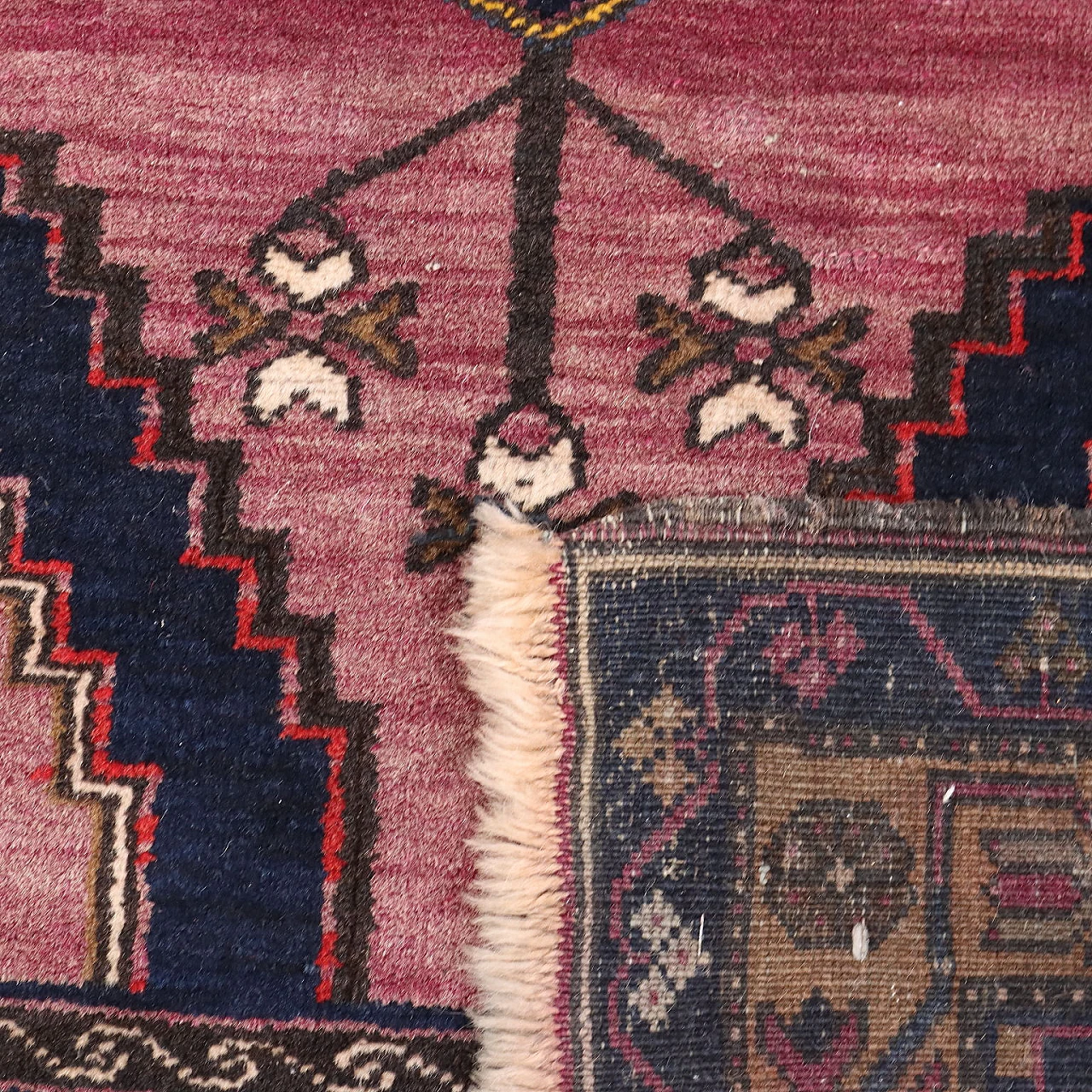 Darjazin wool rug 9