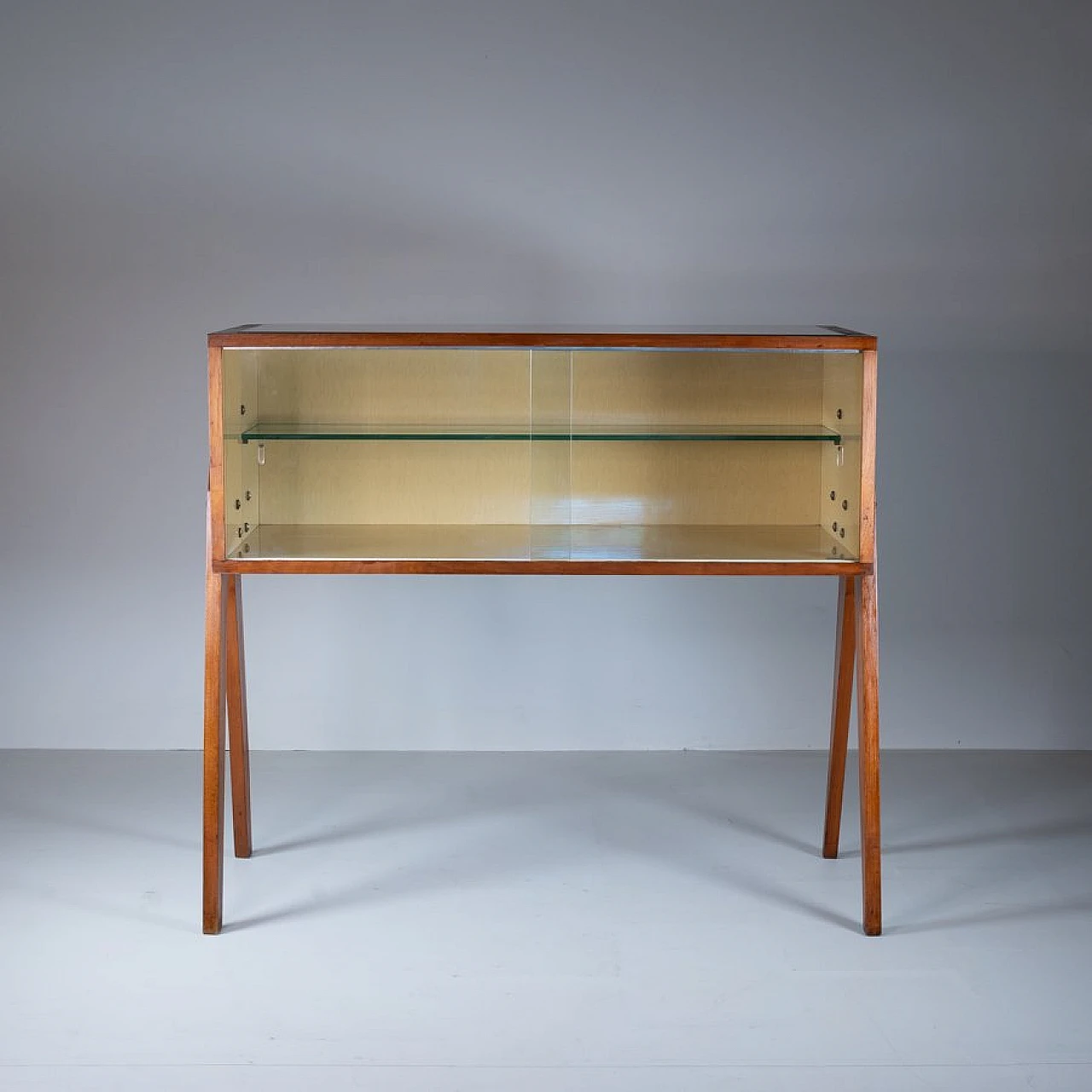 Credenza con vetrina in legno e vetro di R. Scaltritti, anni '50 9