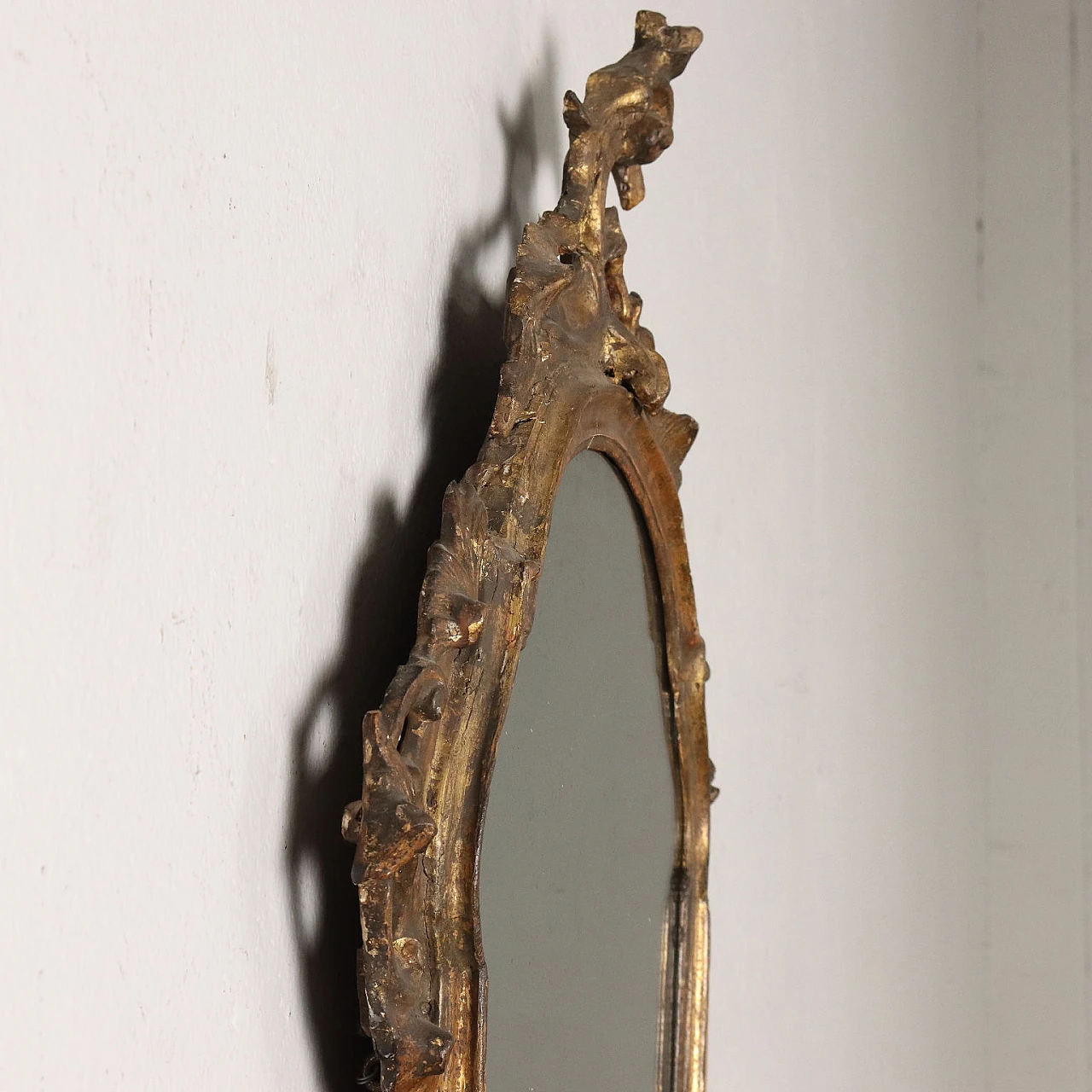 Specchio Rococò in legno dorato e intagliato, metà '700 7