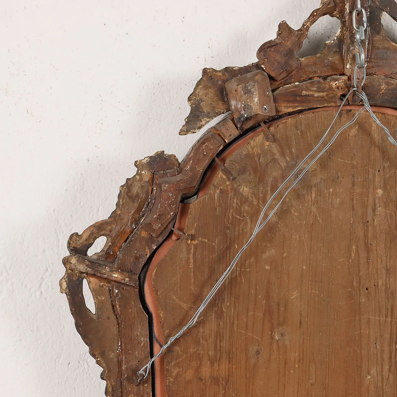 Specchio Rococò in legno dorato e intagliato, metà '700 10