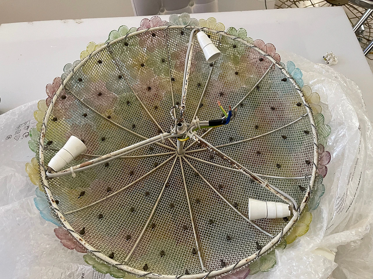 Plafoniera con fiori in vetro di Murano attribuita a Seguso, anni '60 10