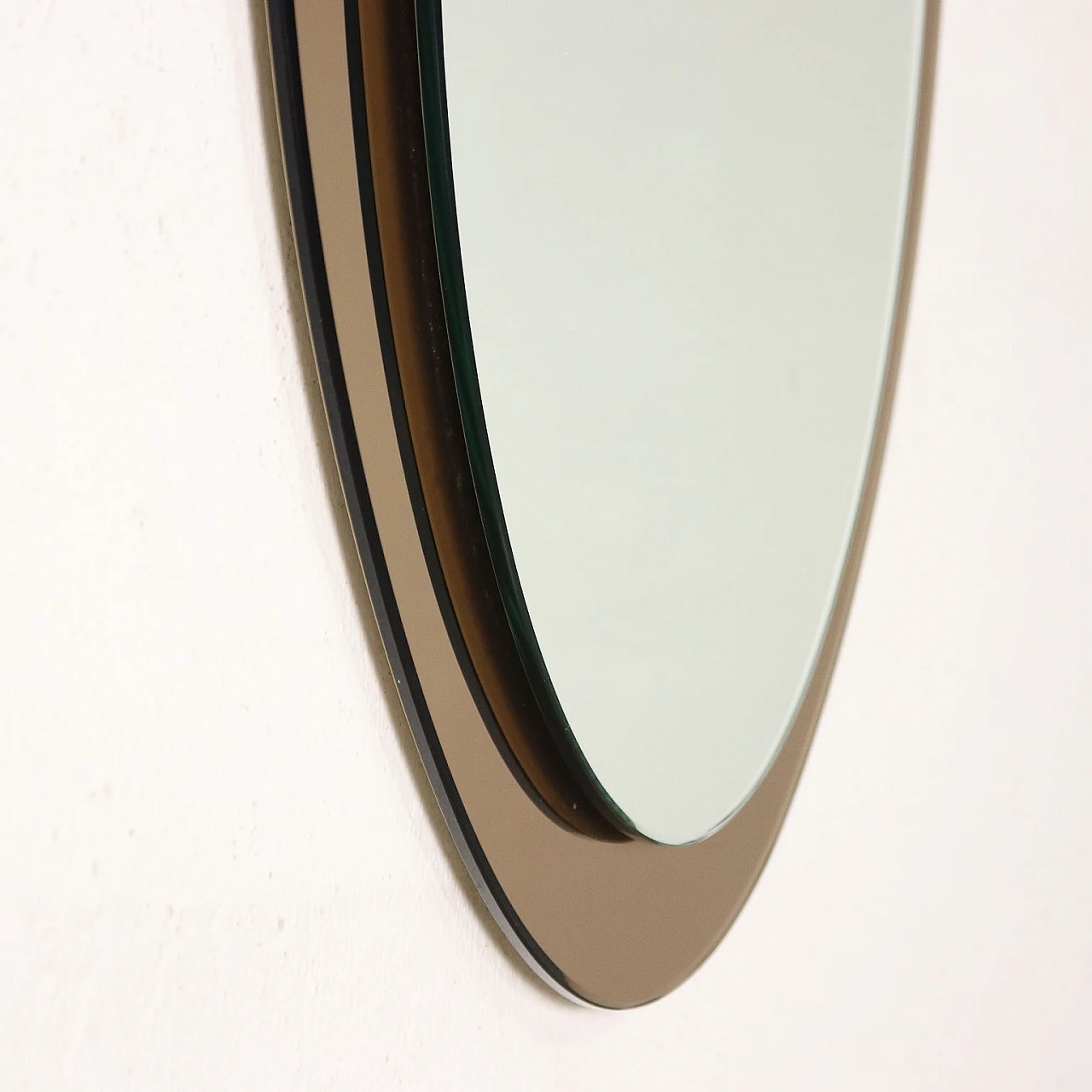 Specchio da parete a goccia in vetro specchiato e vetro fumé, anni '60 8