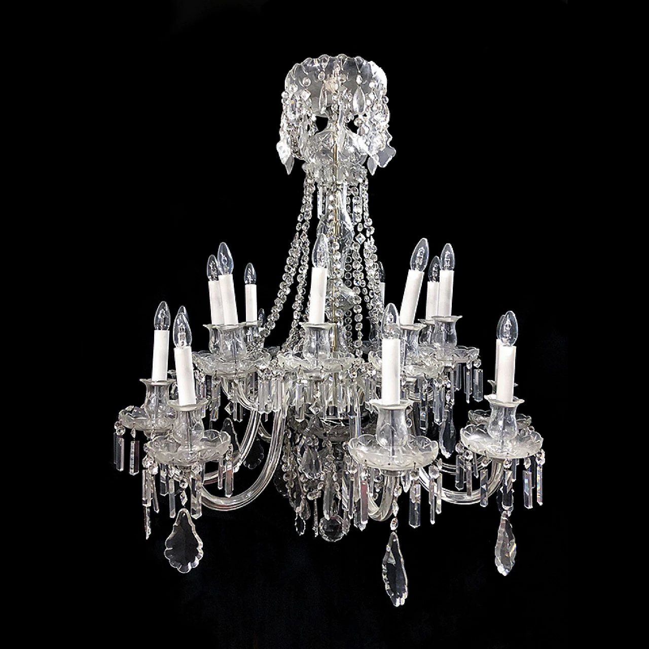 Eighteen-lights chandelier in Murano glass, early 20th century 1