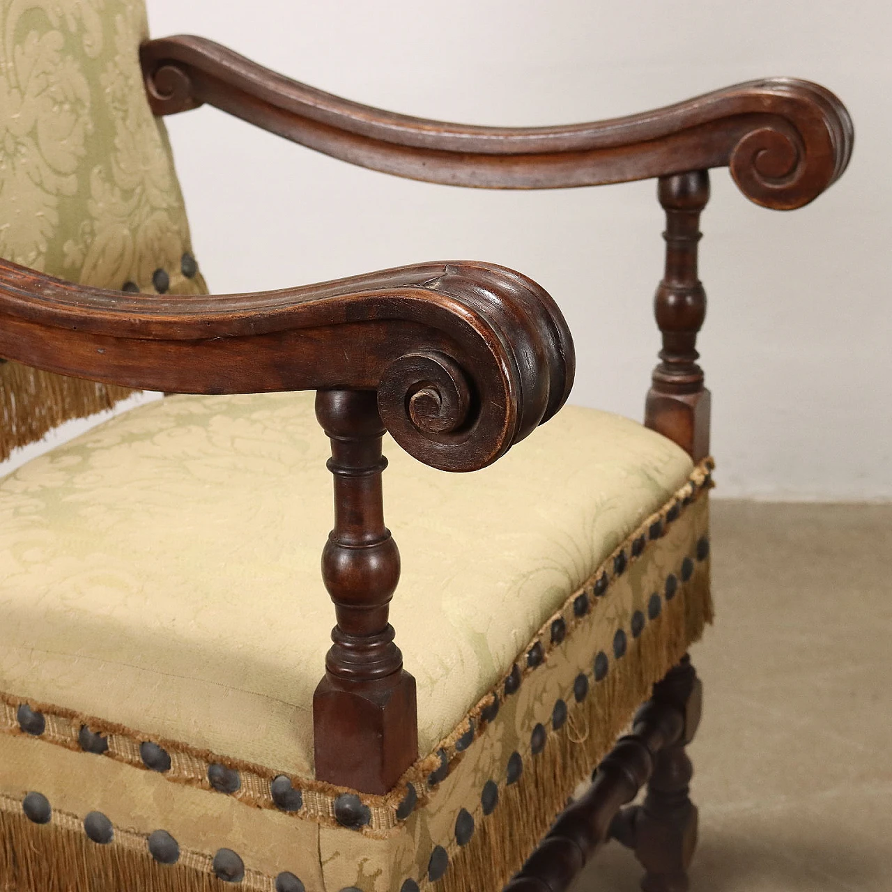 4 Carved wooden chairs, padded with brocade fabric, 19th century 7