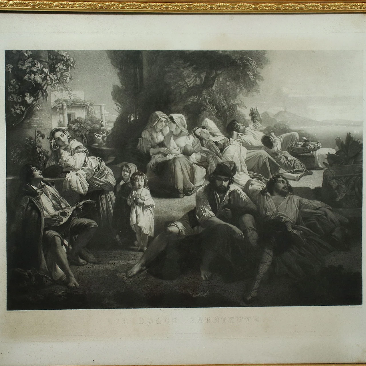 Pair of carved and gilded wooden frames with engravings, 19th century 4