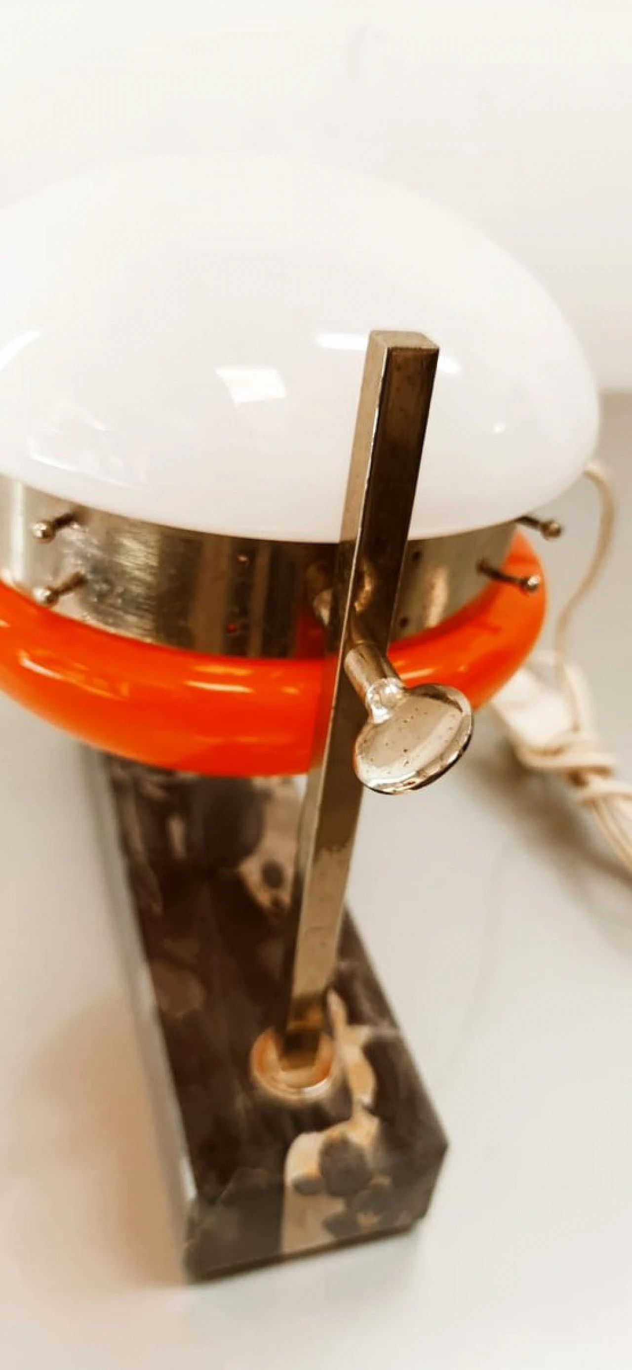 Lampada da tavolo Space Age con doppio vetro orientabile, anni '60 9