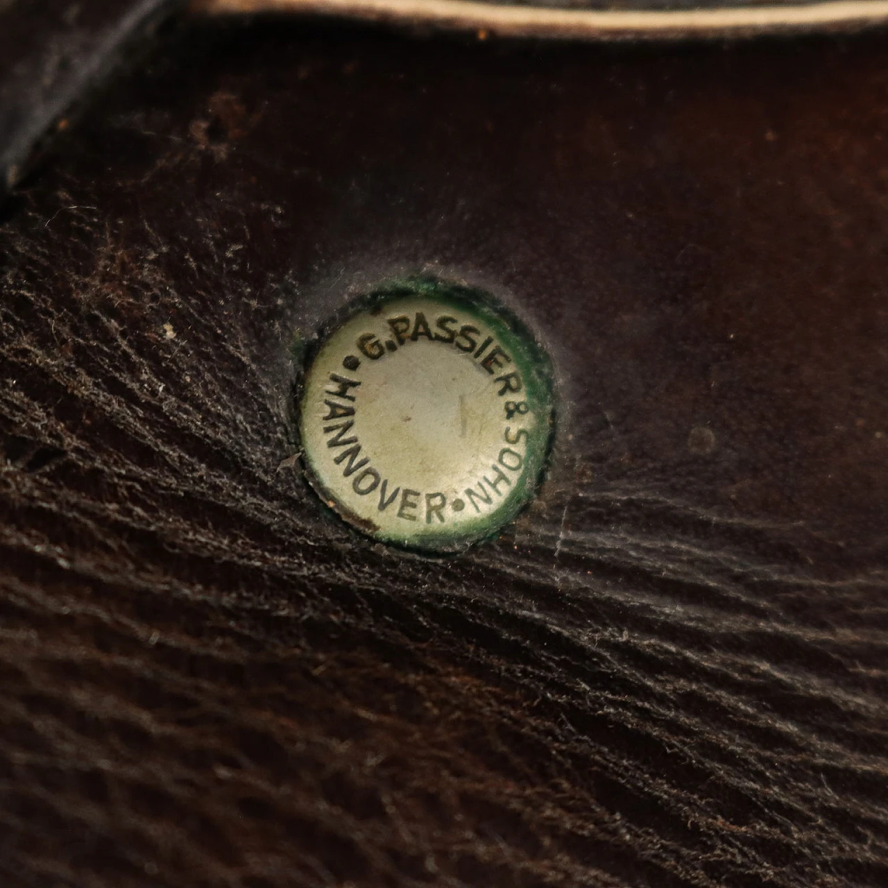 Riding saddle in leather by G. Passier & Sohn Hannover 10