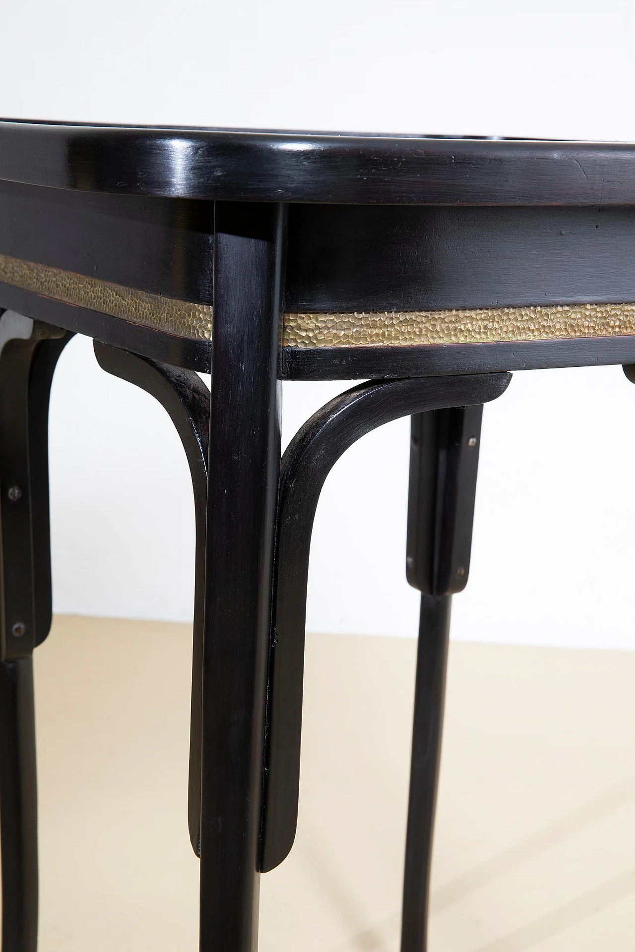 Wood & brass coffee table in O. Wagner style for Kohn & Mondus, 1902 2