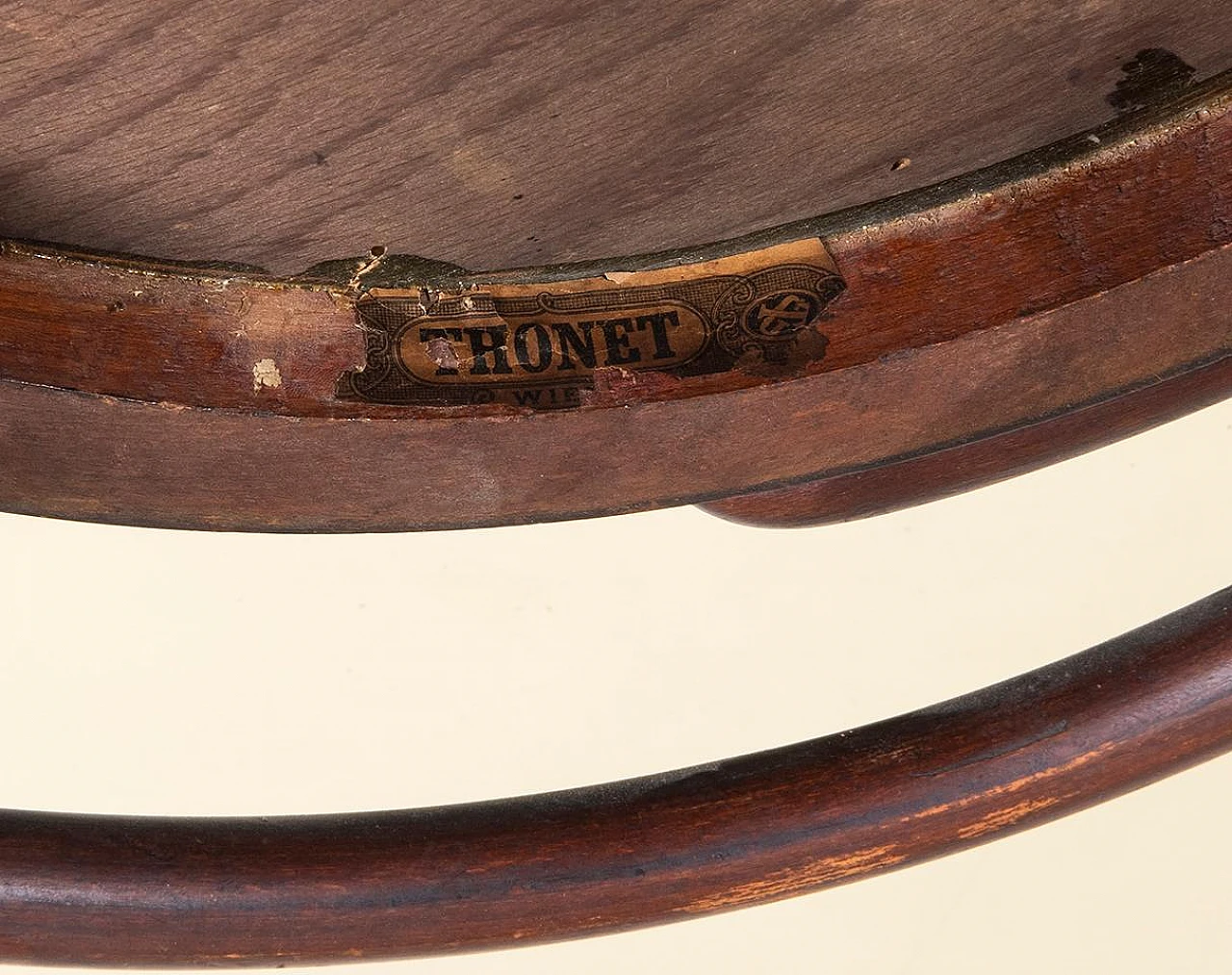 Chair B9 in curved beechwood by Thonet, 1910s 5