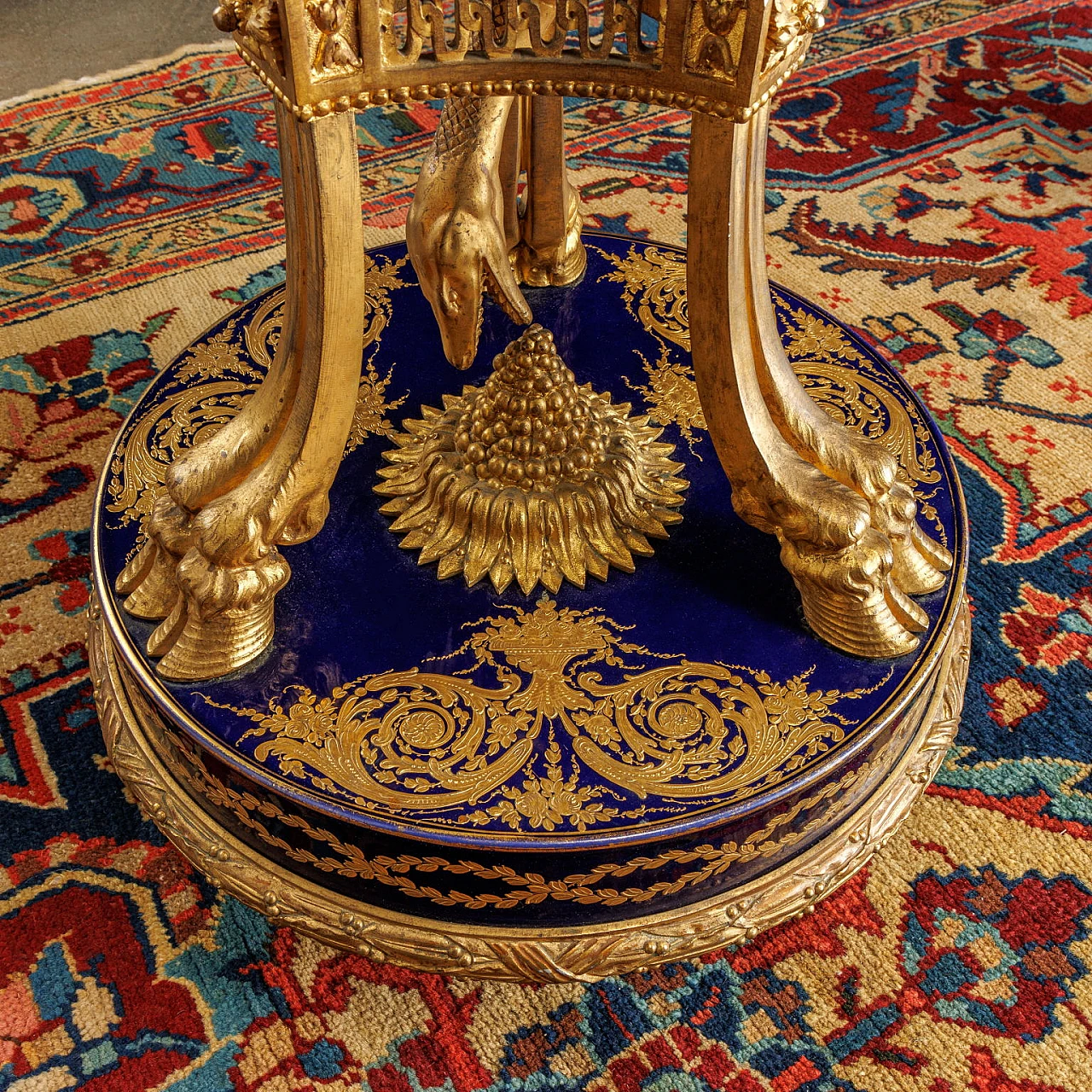 Tripod vase holder in gilded bronze and Sèvres ceramic, 19th century 7