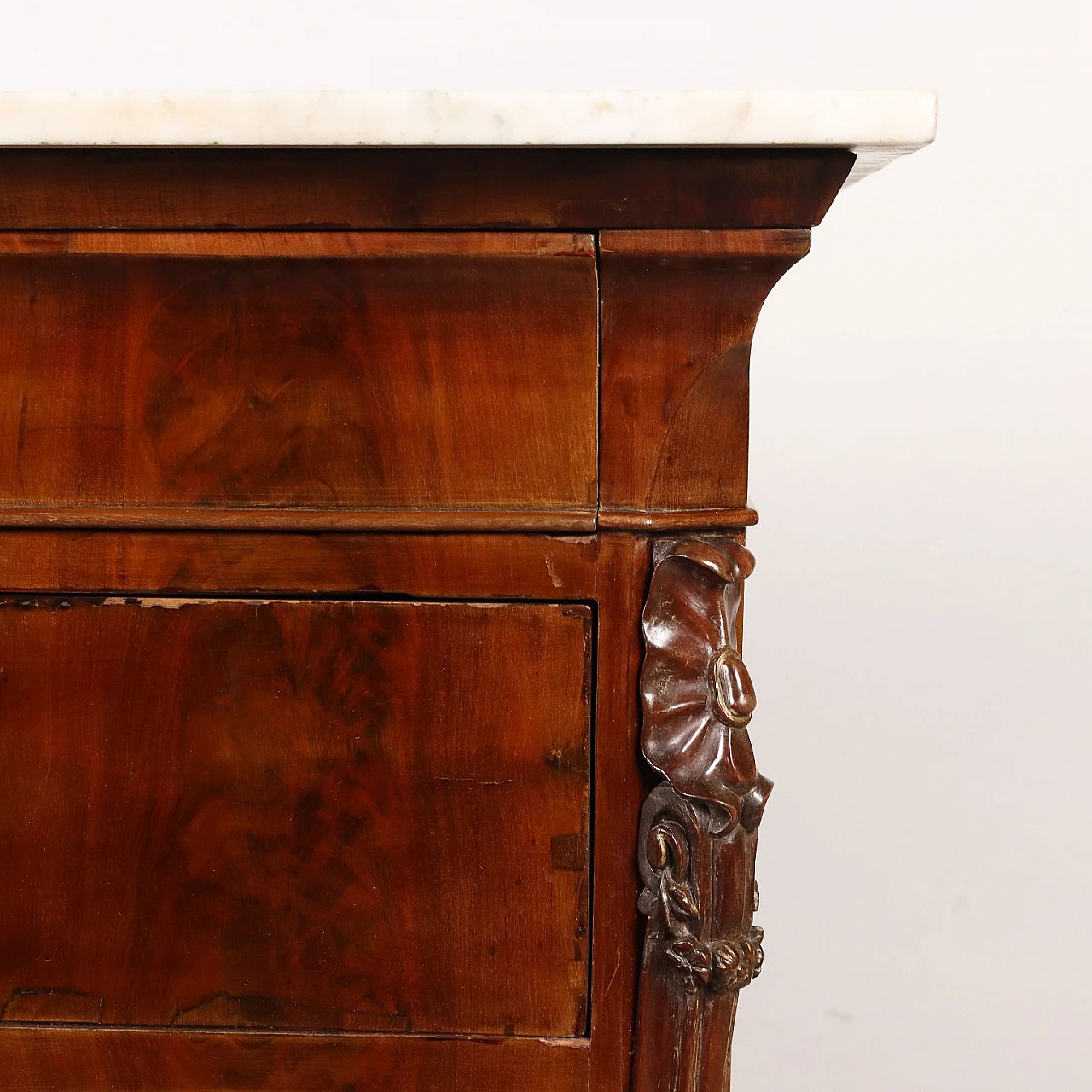 Mahogany veneered chest of drawers with marble top, 19th century 4