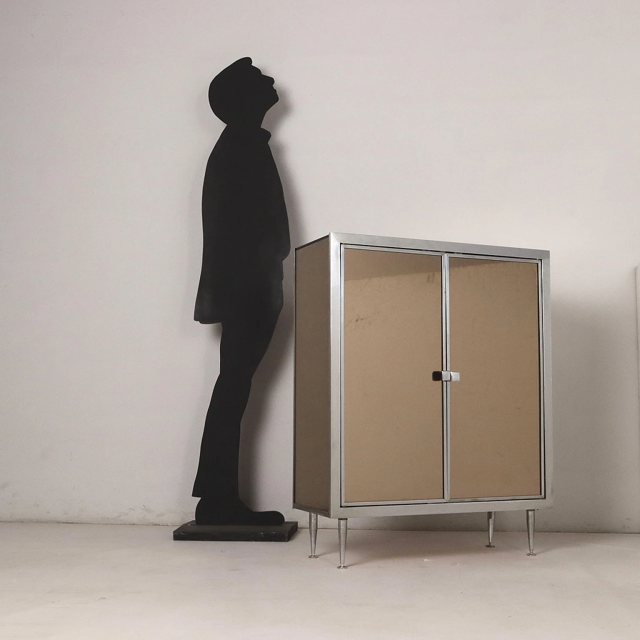 Mirrored cabinet with chromed metal structure, 1960s 2
