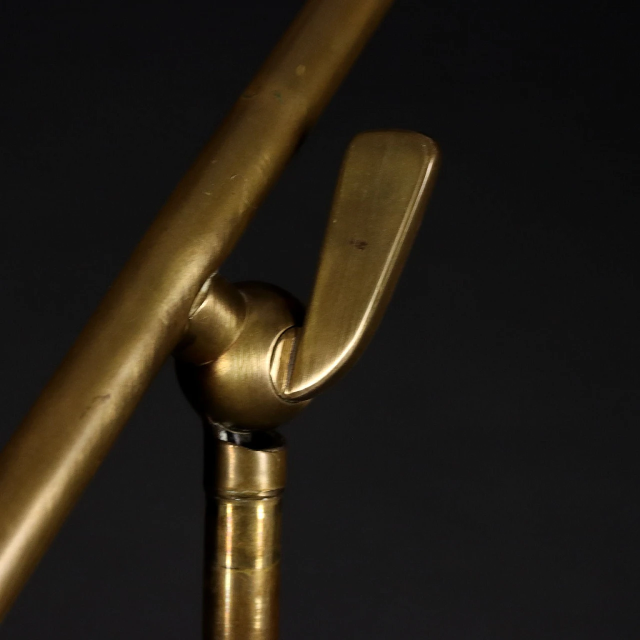 Adjustable brass and aluminium lamp, 1950s 7