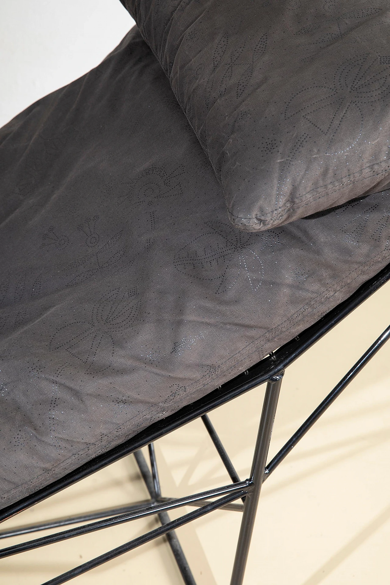 Chaise Lounge in fabric and steel by Paolo Passerini for Uvet, 1985 7