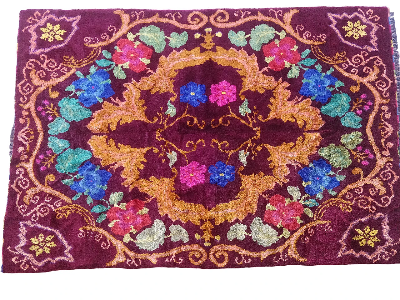 Hand-knotted European wool rug, 1960s 1