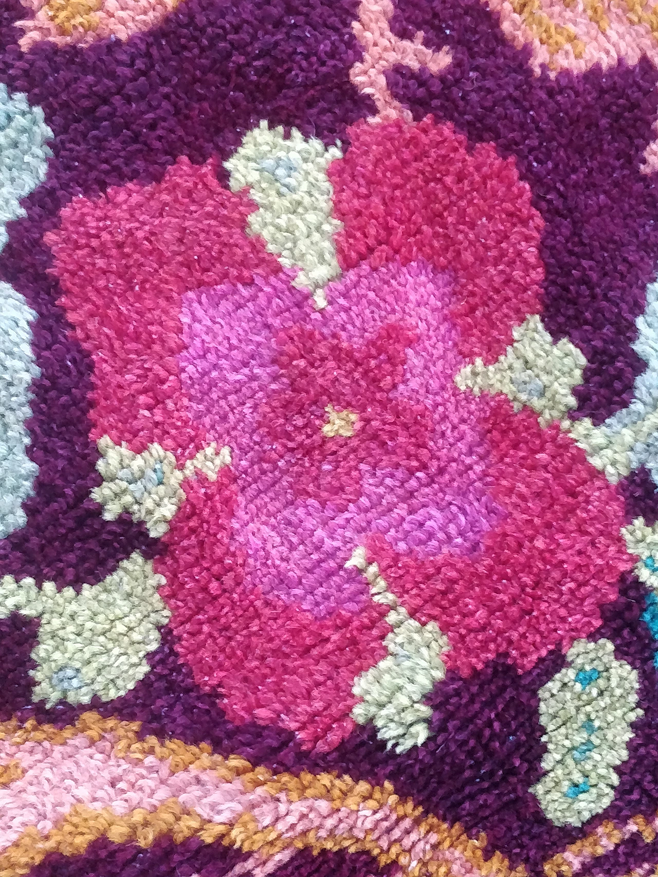 Hand-knotted European wool rug, 1960s 10