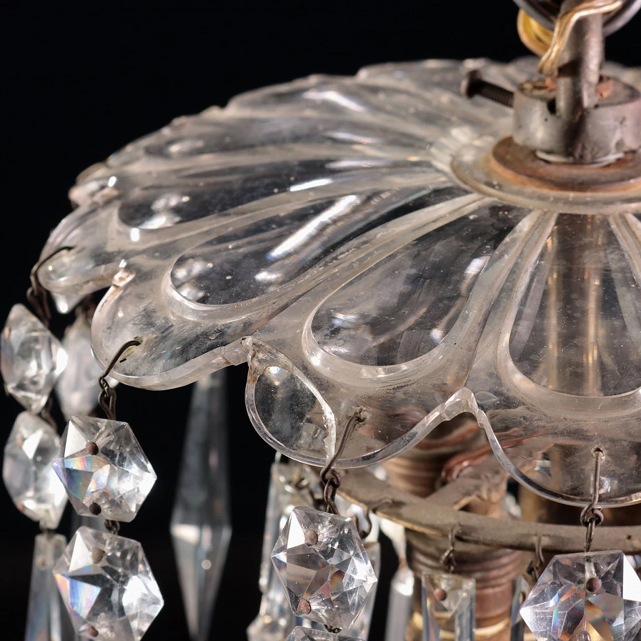 8-Arm chandelier in cut crystal and gilt brass, 19th century 7