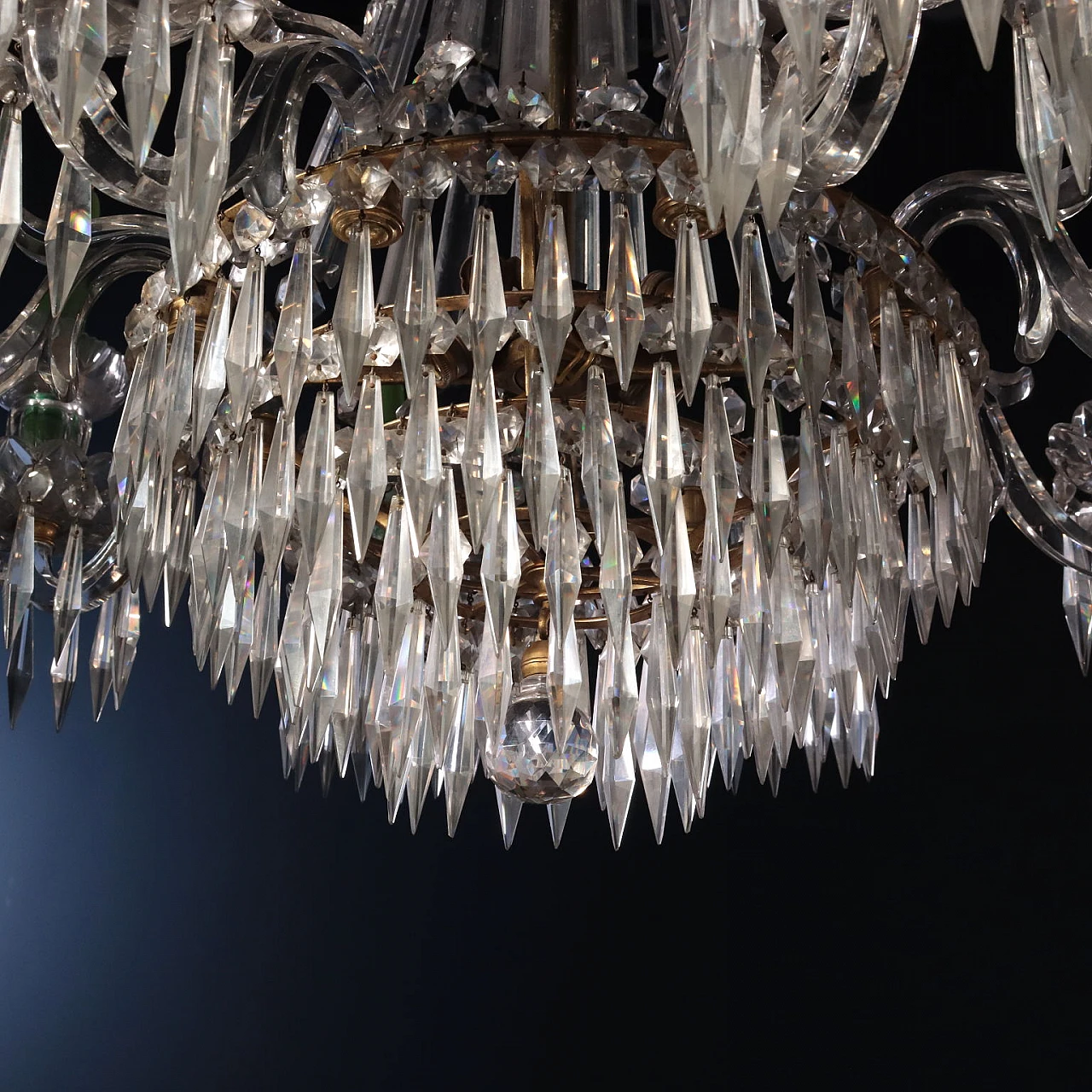 8-Arm chandelier in cut crystal and gilt brass, 19th century 8