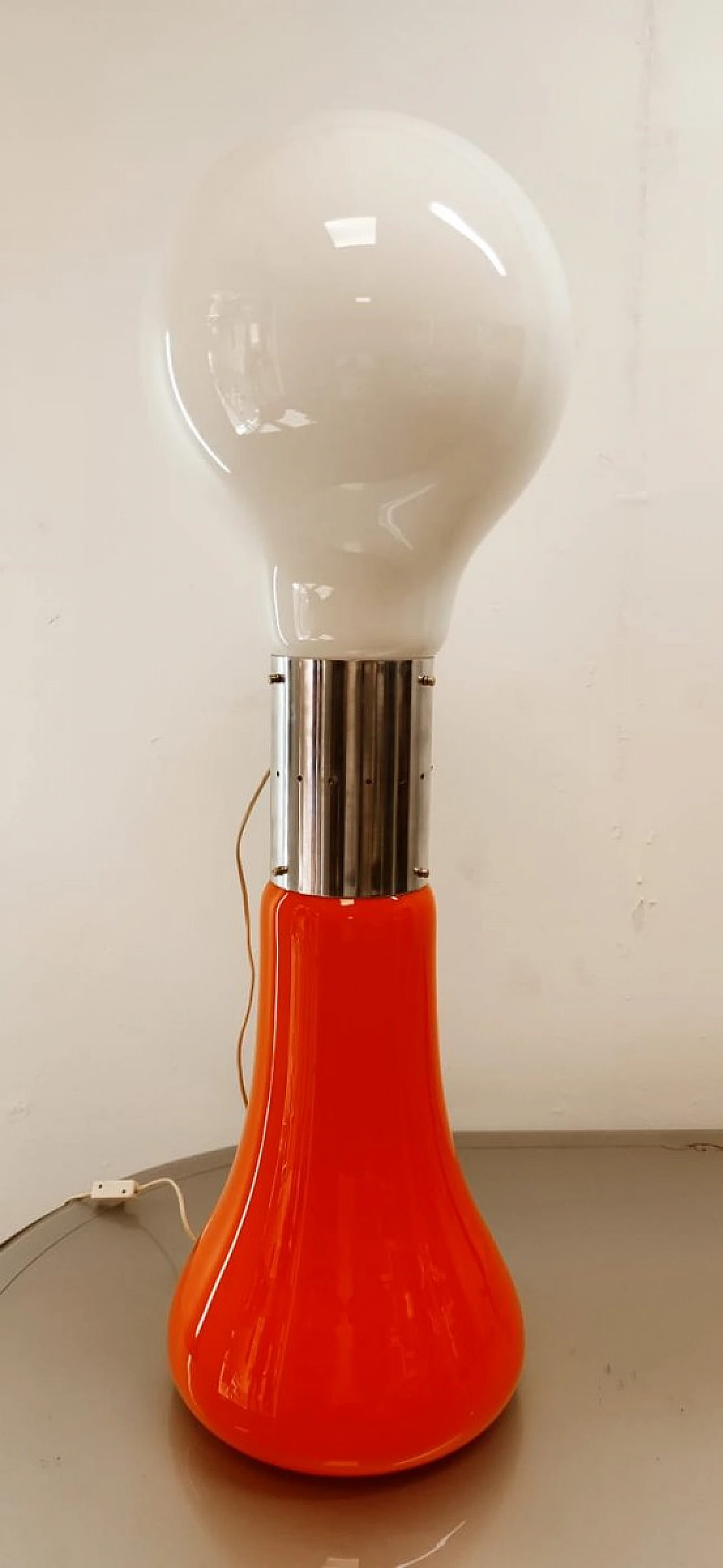 Lampada da tavolo Birillo di Mazzega, anni '60 9