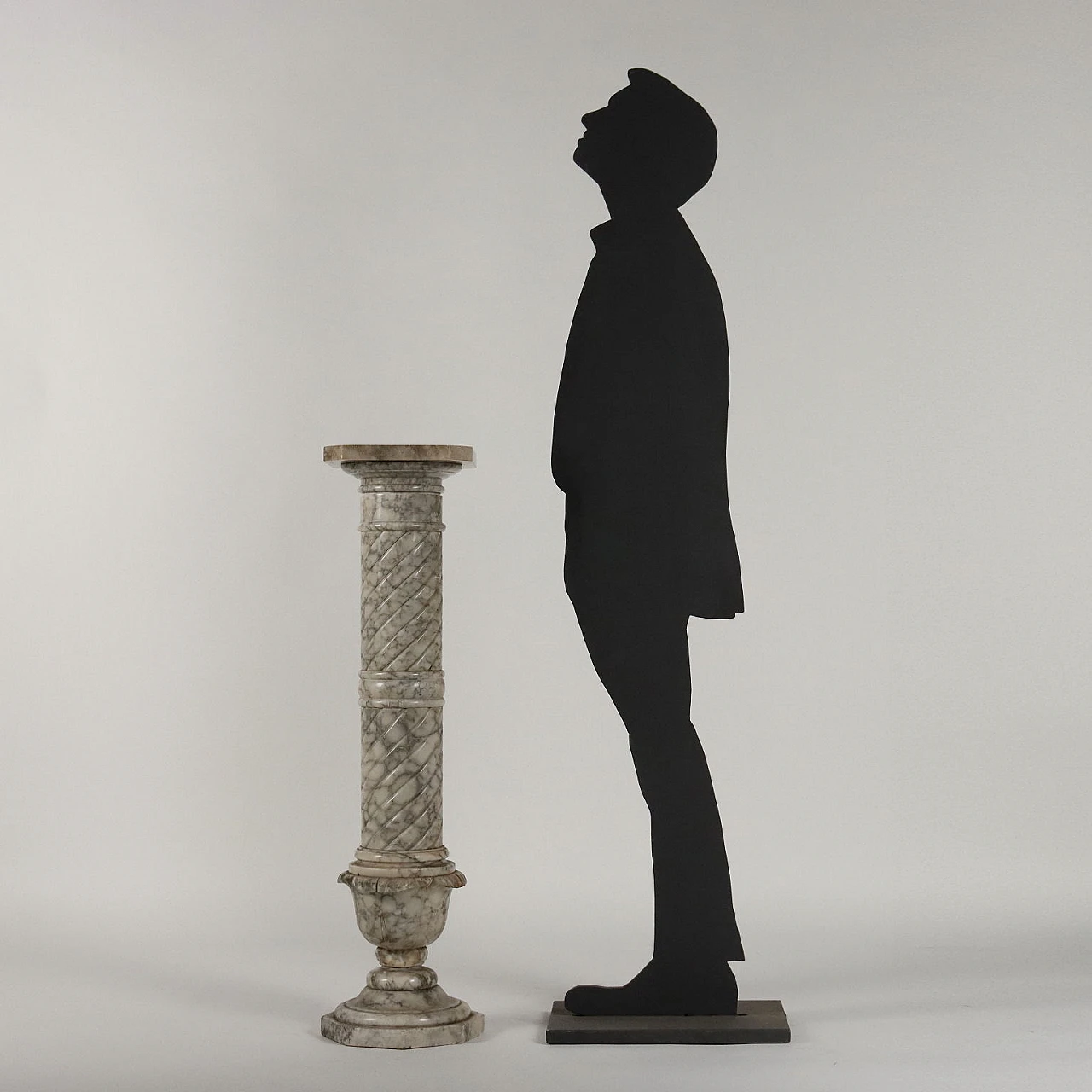 Colonna in marmo bianco, inizio '900 2