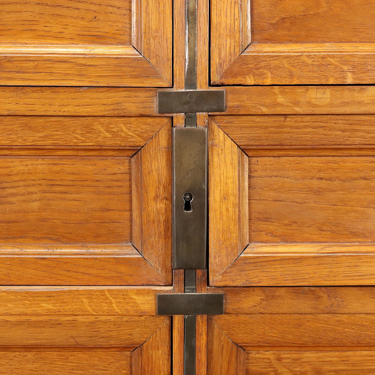 Art Nouveau oak filing cabinet, early 20th century 6