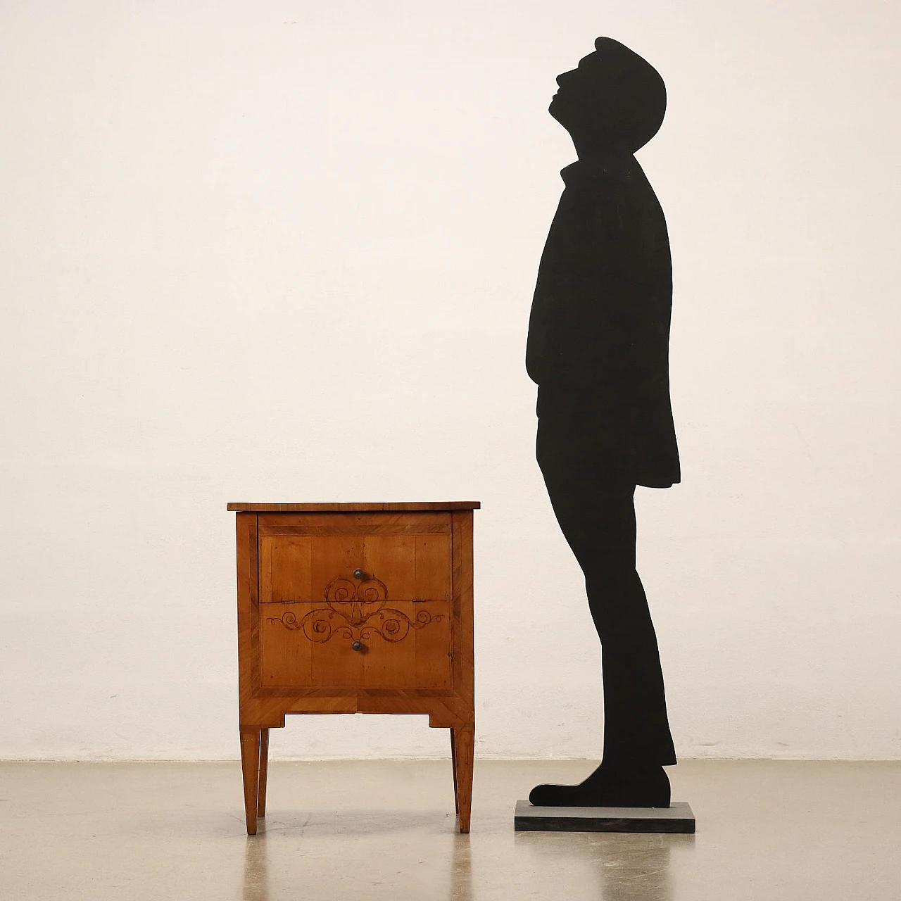 Louis XVI bedside table in maple veneer, early 19th century 2