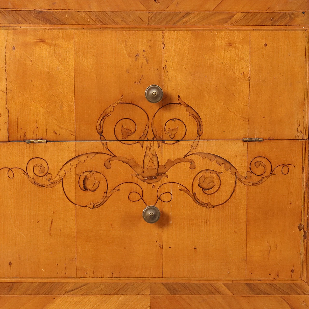 Louis XVI bedside table in maple veneer, early 19th century 5