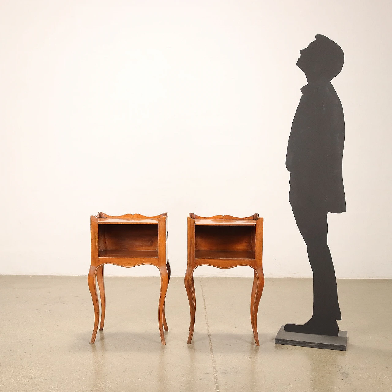 Pair of mahogany bedside tables with open compartment and carvings 2