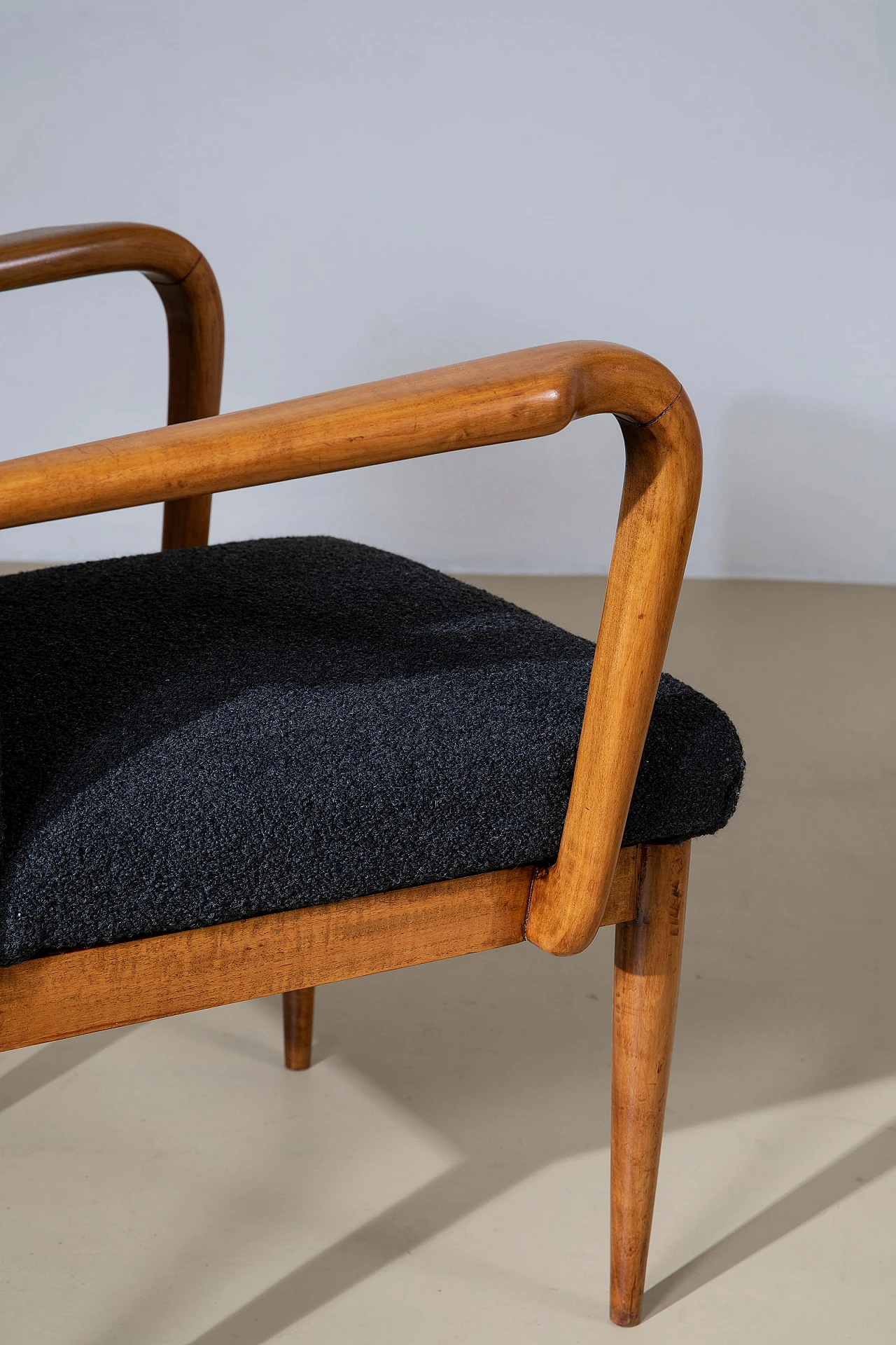 6 Oak and skai chairs, 1950s 10