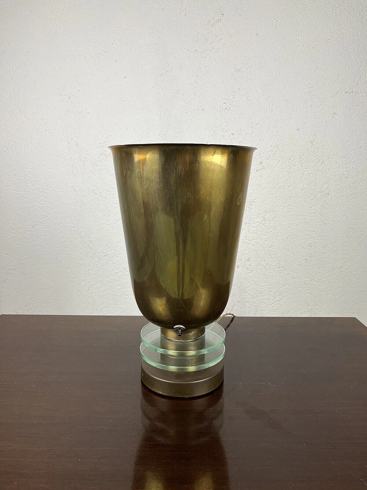 Lampada da tavolo in ottone e vetro, anni '50 7