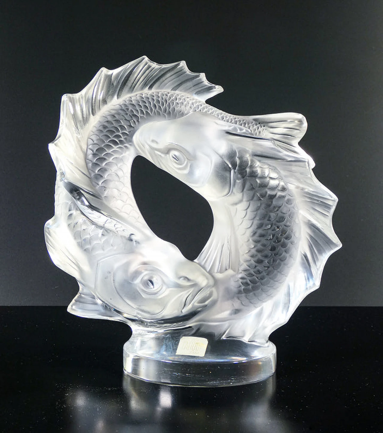 Crystal sculpture of pair of koi carp by Lalique, 1970s 1