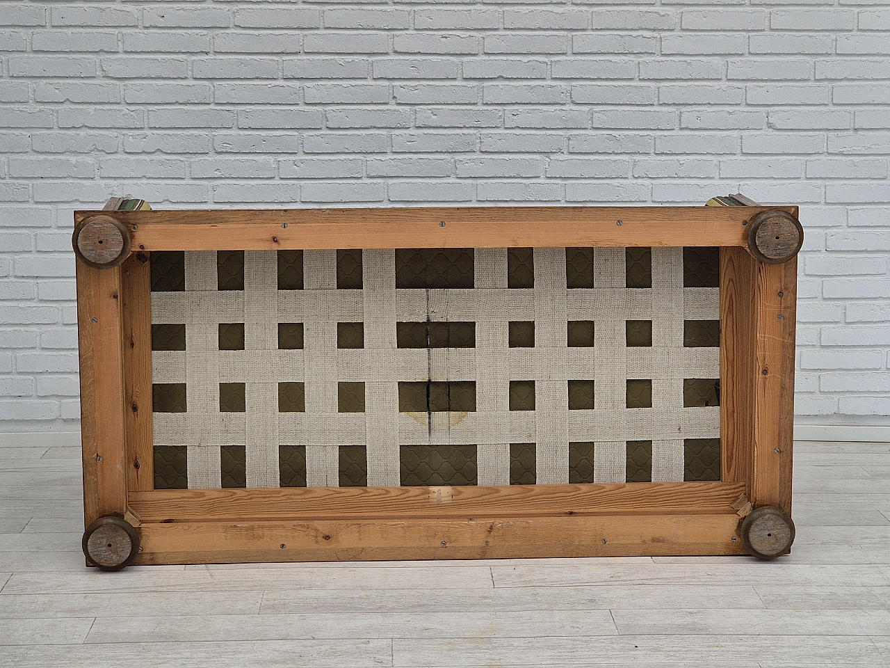 Divano danese in lana e rovere con braccioli reclinabili, anni '60 21