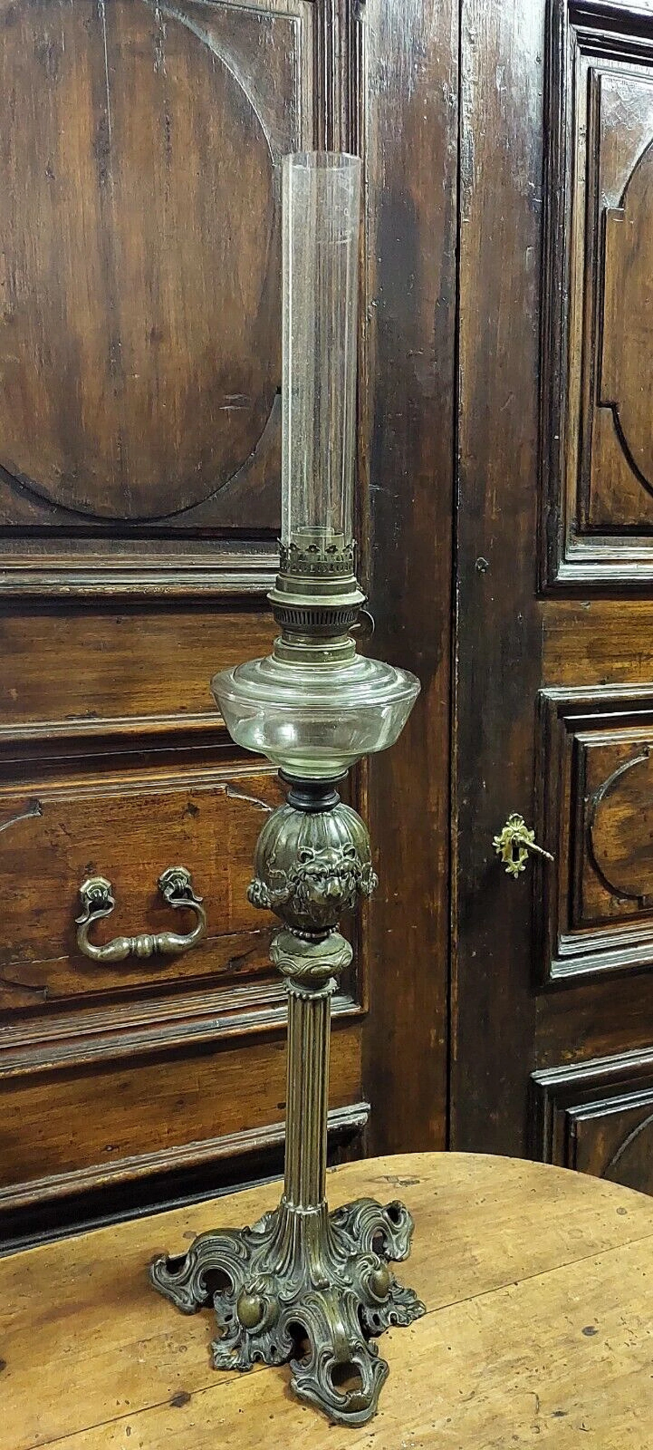 Lume a petrolio in bronzo e vetro, metà '800 9