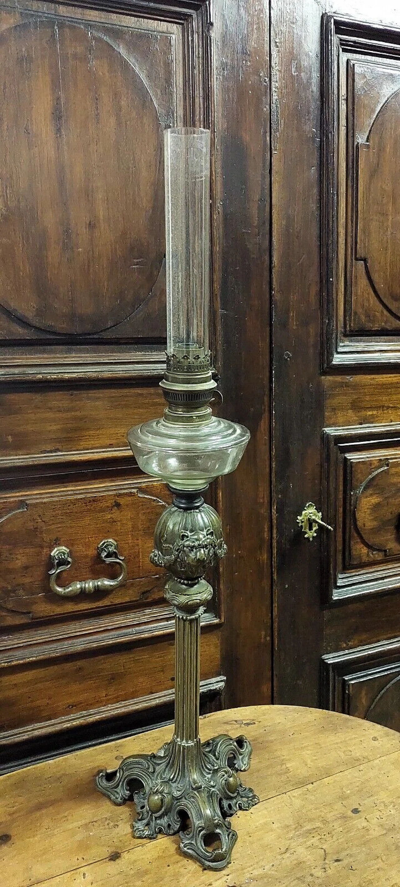 Lume a petrolio in bronzo e vetro, metà '800 10