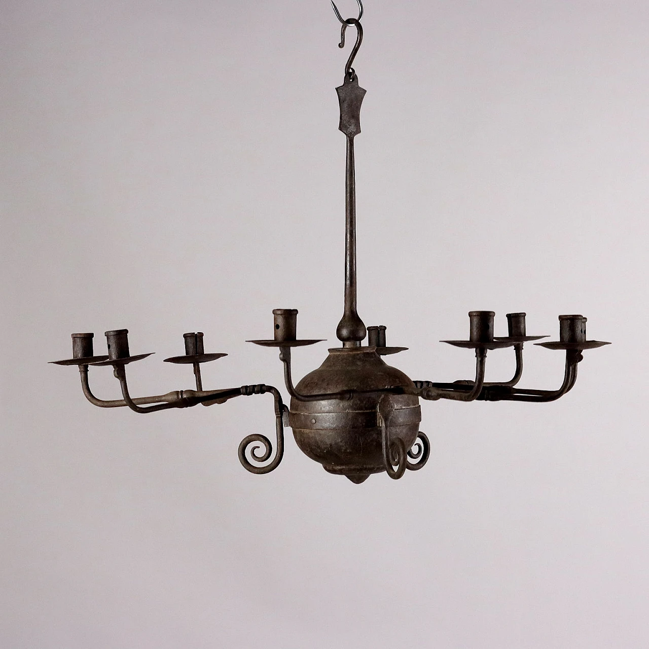 Chandelier in wrought iron 1