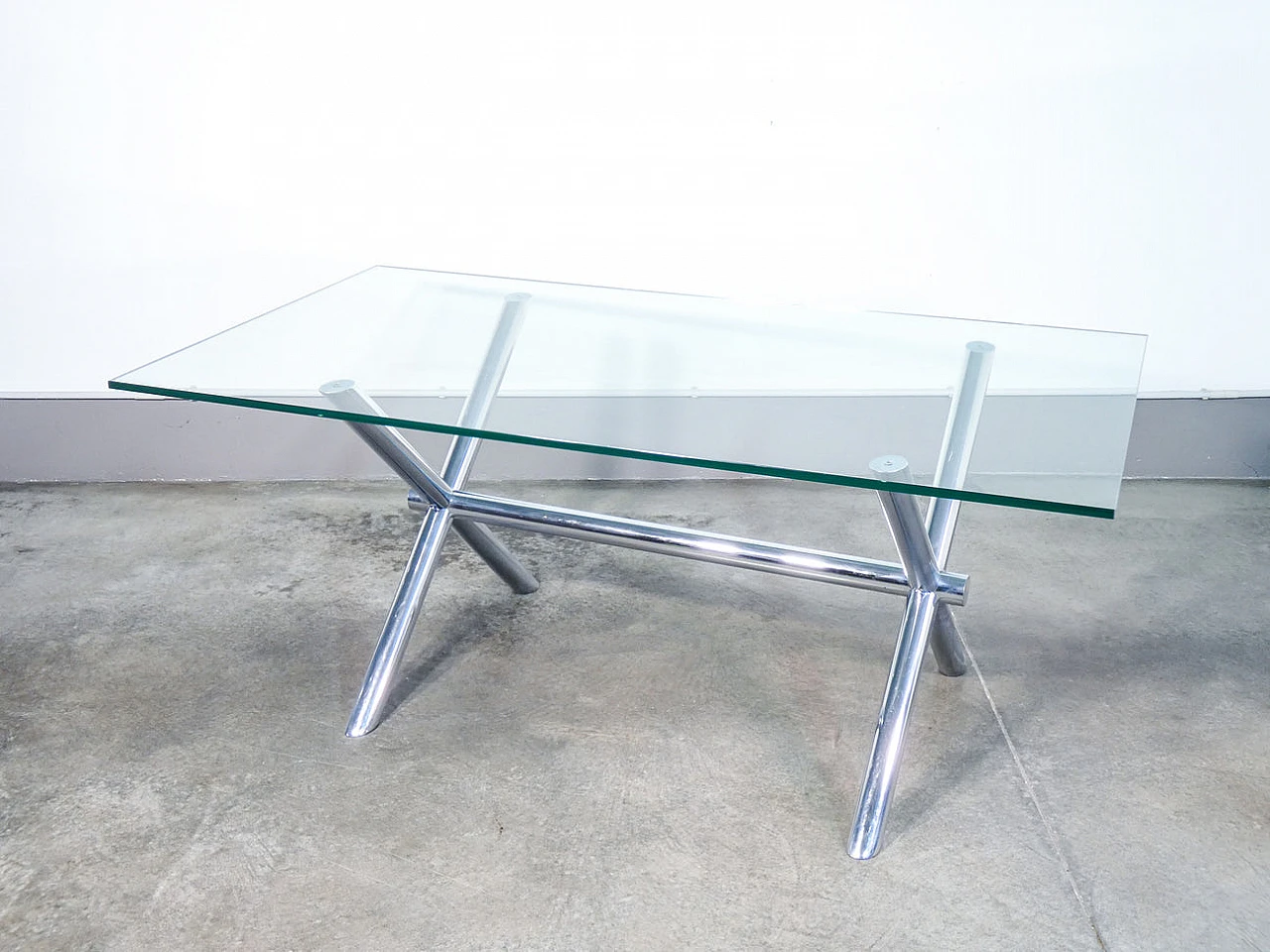 Table with glass top and chrome-plated metal frame, 1970s 2